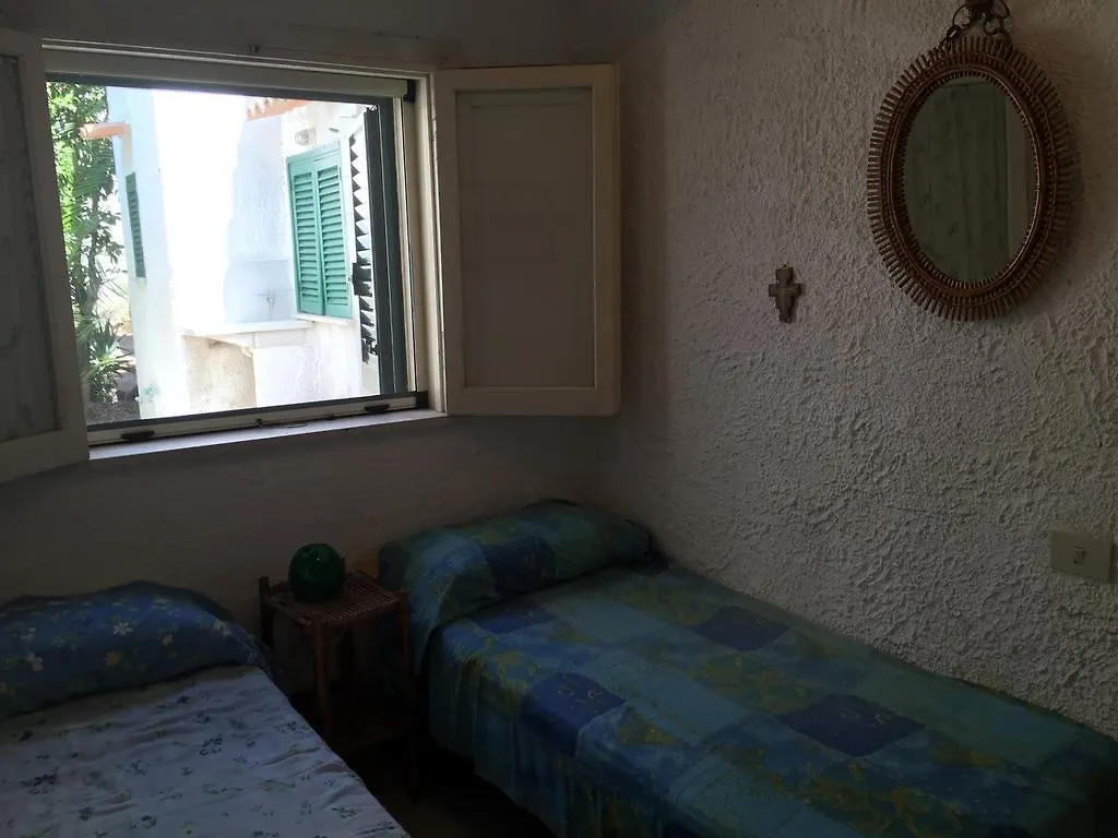 Semesterbostad Cottage Tala Vicino Le Sabbie Nere Vulcano
